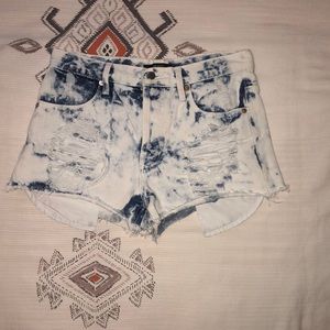 High-waisted acid wash denim shorts
